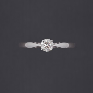 Bague solitaire or blanc