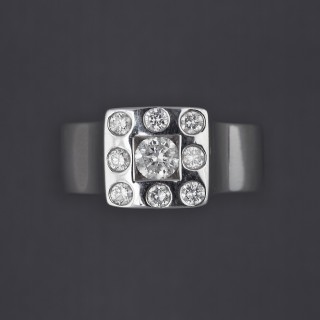 Bague or gris et diamants